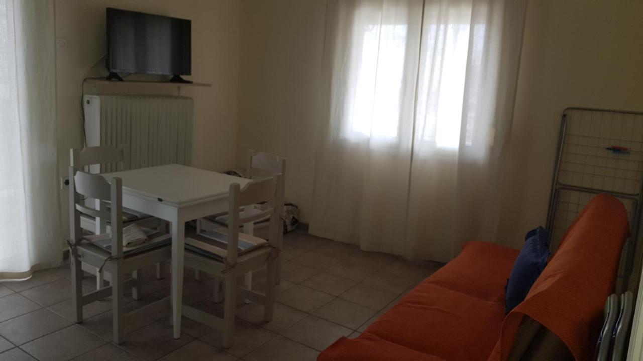 Central Apartments Eretria Εξωτερικό φωτογραφία