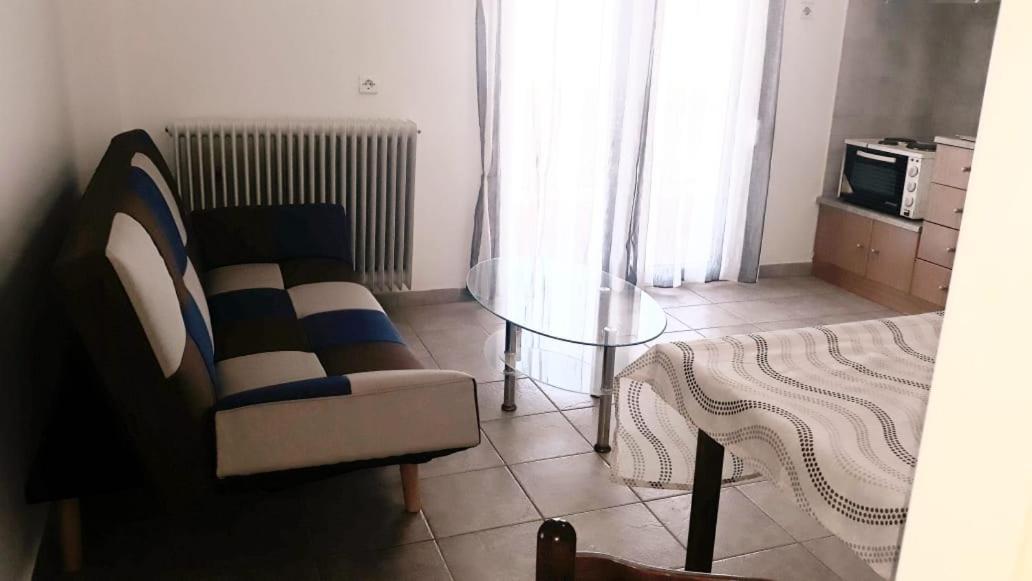 Central Apartments Eretria Εξωτερικό φωτογραφία